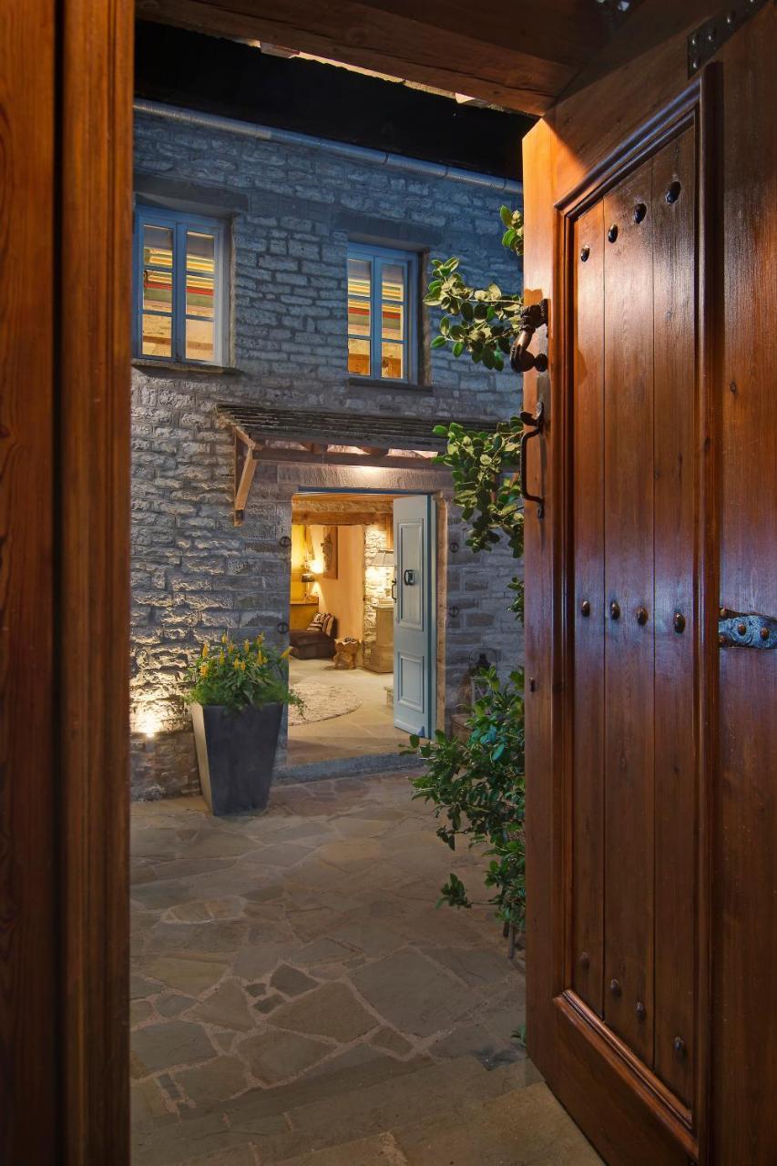 5 Senses Villa Dikorfo ภายนอก รูปภาพ